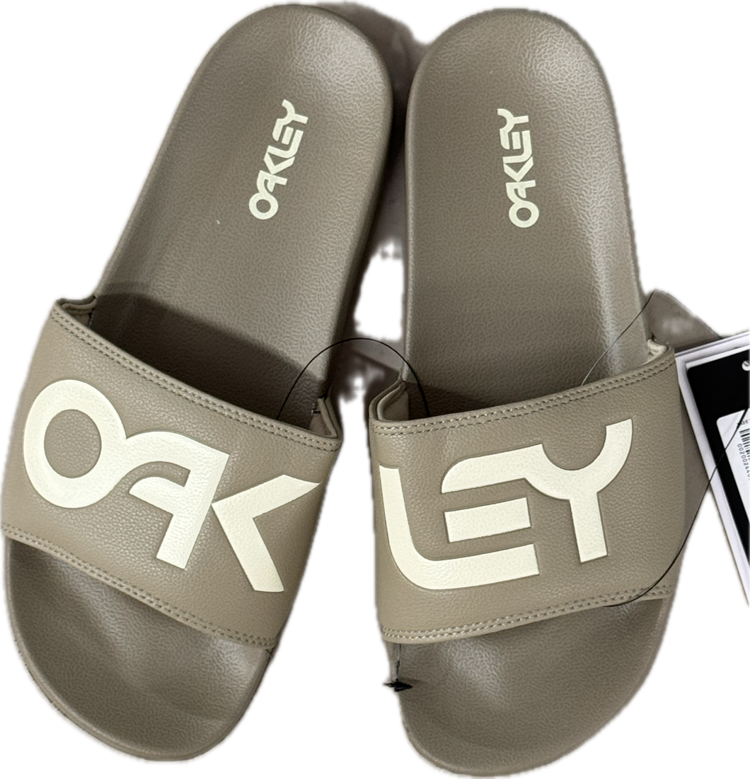 FOF10042430W OAKLEY SLIDE RYE