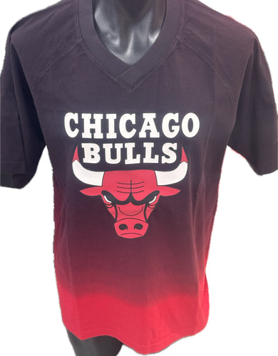 14344836 NE CHICAGO BULLS TEE
