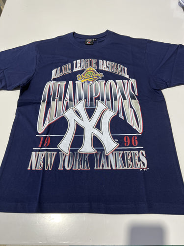 MJNY1520 CHAMPIONS TEE NY