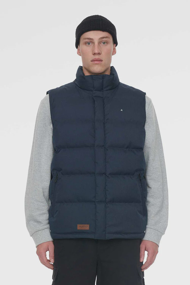 MDVE411402 HUFFER CLASSIC VEST NAVY – Lifestyle Sports NZ