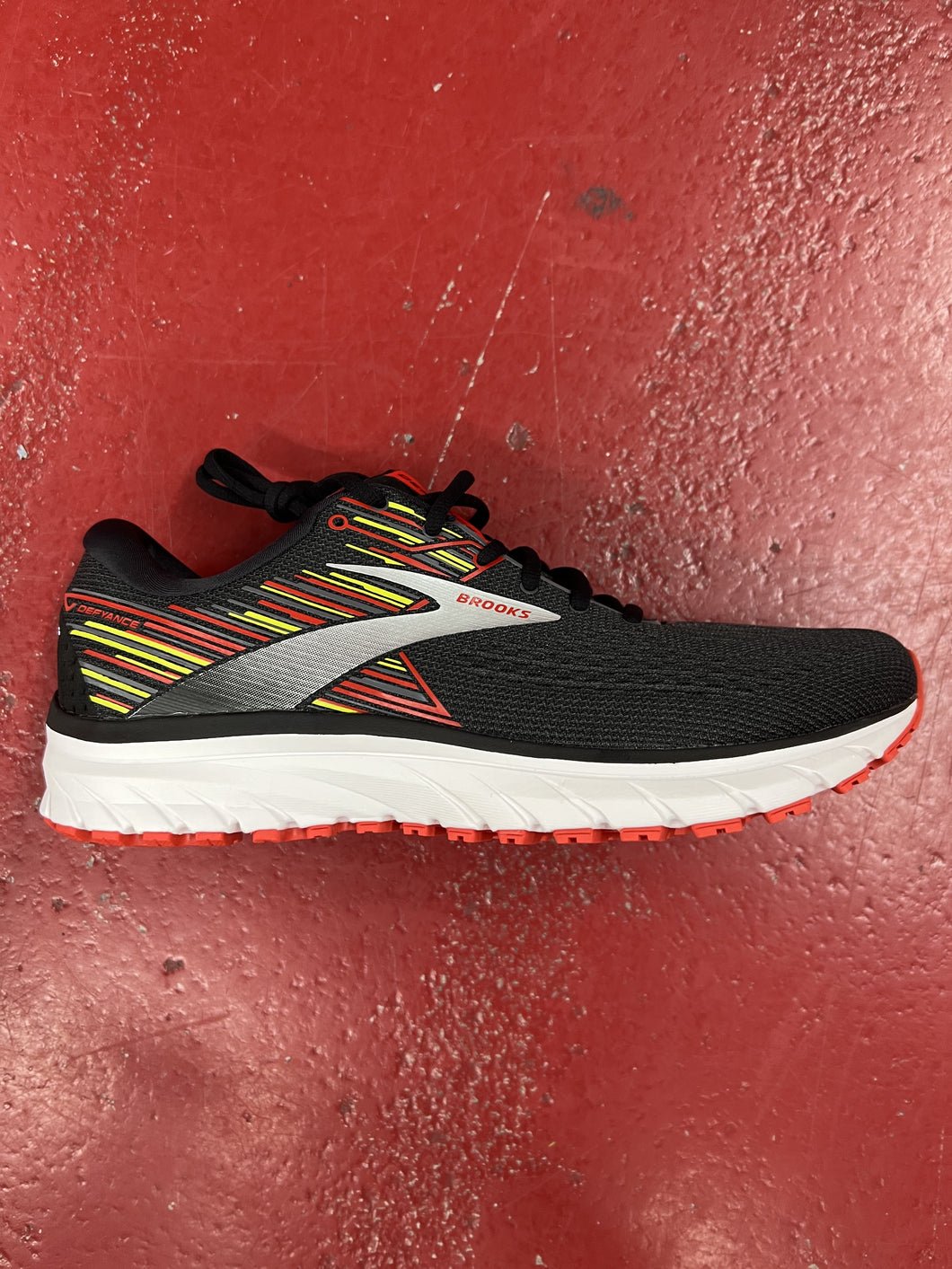BROOKS DEFYANCE M 1103801D012