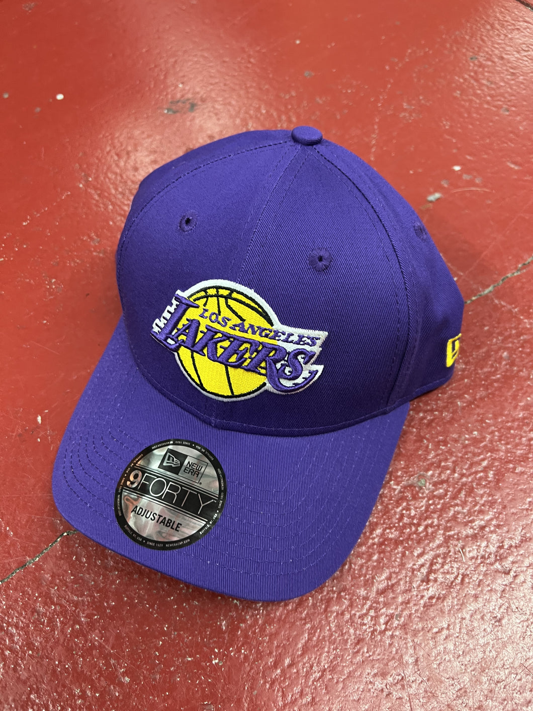 NE LAKERS CAP 13058306