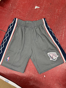 MNNN5674 NETS SHORTS