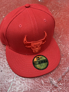 NE BULLS RED CAP FITTED 13058390