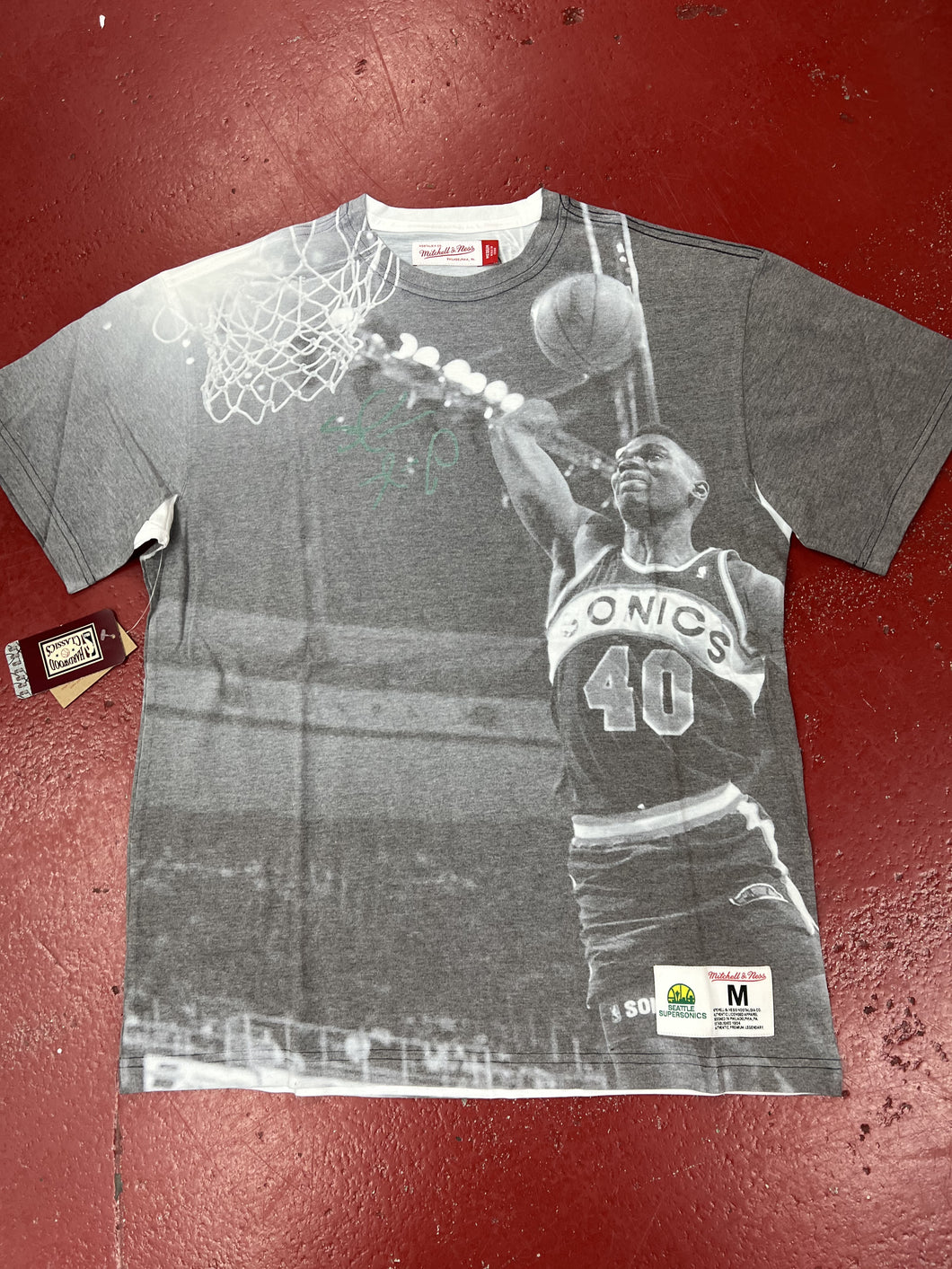 MNN ABOVE THE RIM TEE SONICS MNSO3401