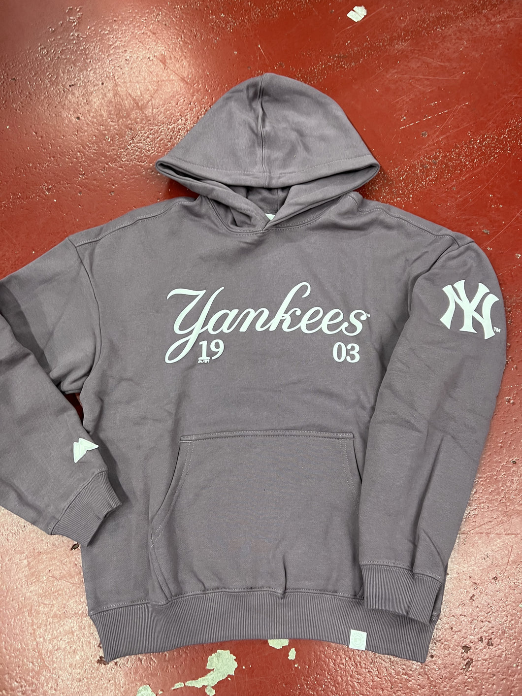 MJNY1146 MAJESTIC YANKEES HOOD W