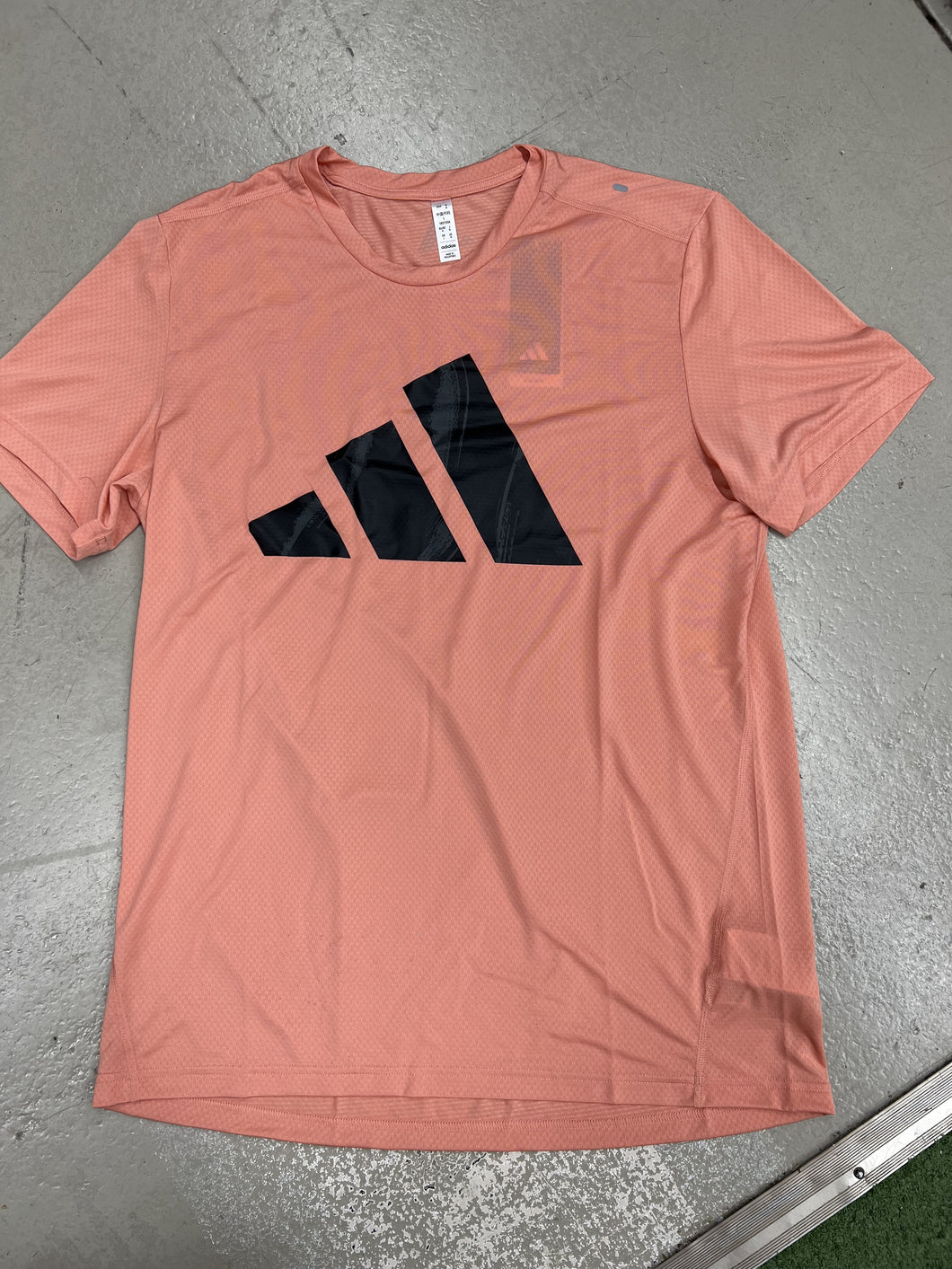 IL2205 RUN IT BOS TEE