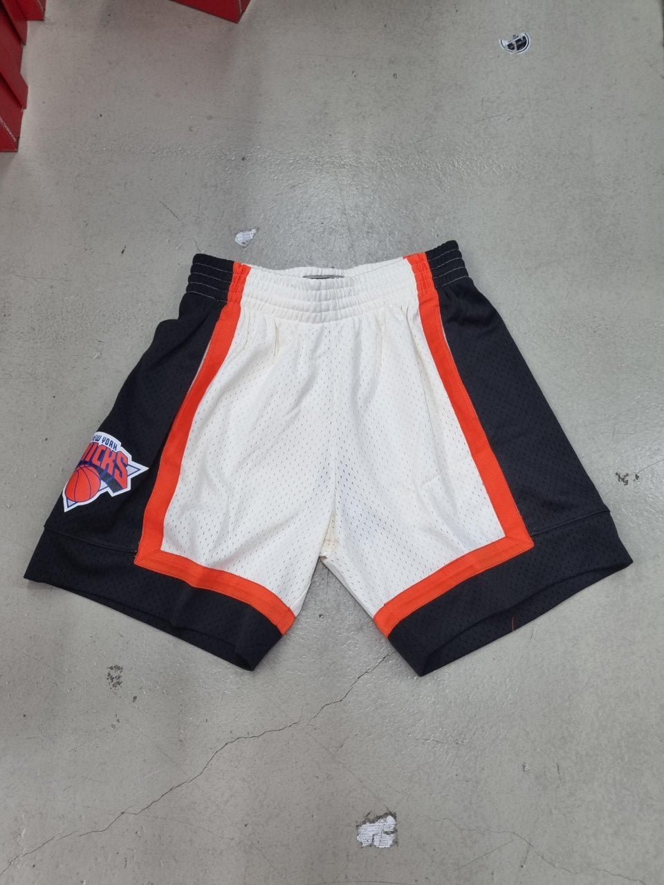 MNNK5054 KNICKS SHORT