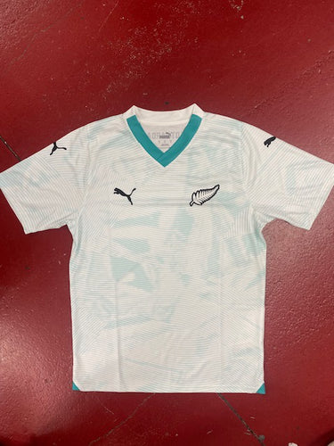 78117301 PUMA 2024 ALL WHITES AWAY JSY KIDS