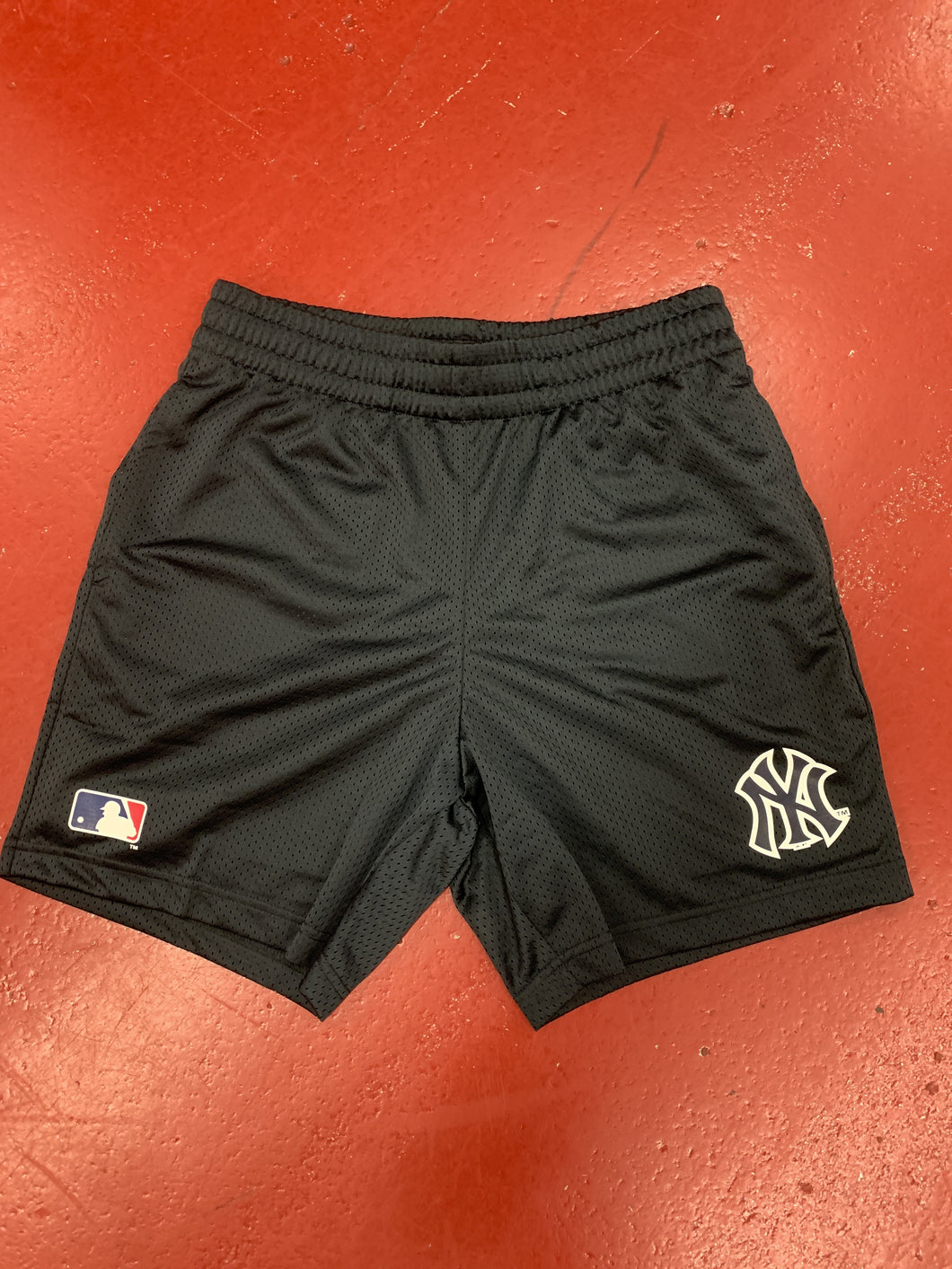 MAJESTIC NY YANKEES SHORTS 7702NL